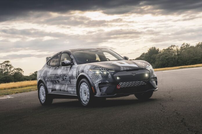 El nuevo Mustang Mach-E Rally causa revuelo en el Festival de la Velocidad de Goodwood