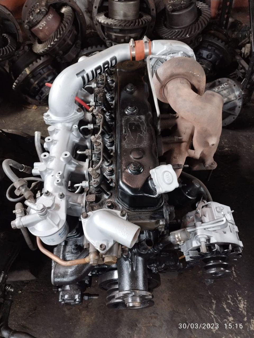 Motor Isuzu 6BD1 Turbo