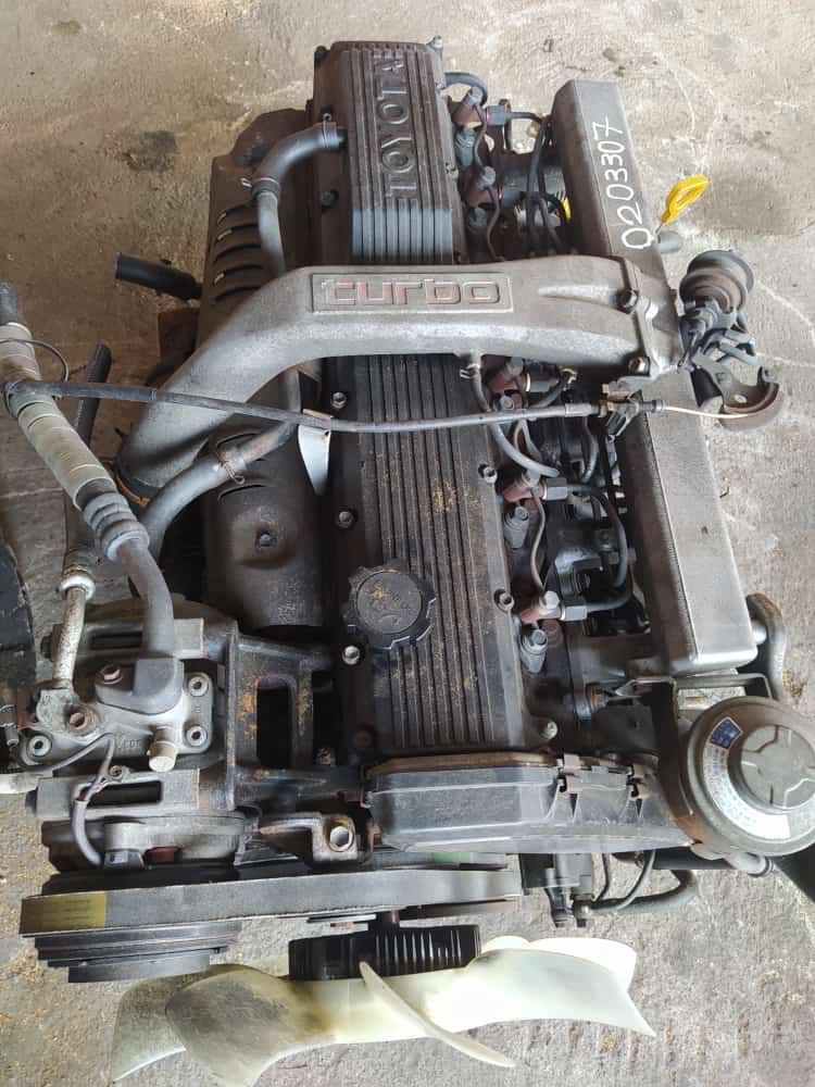 Motor turbo diesel Toyota 1HD